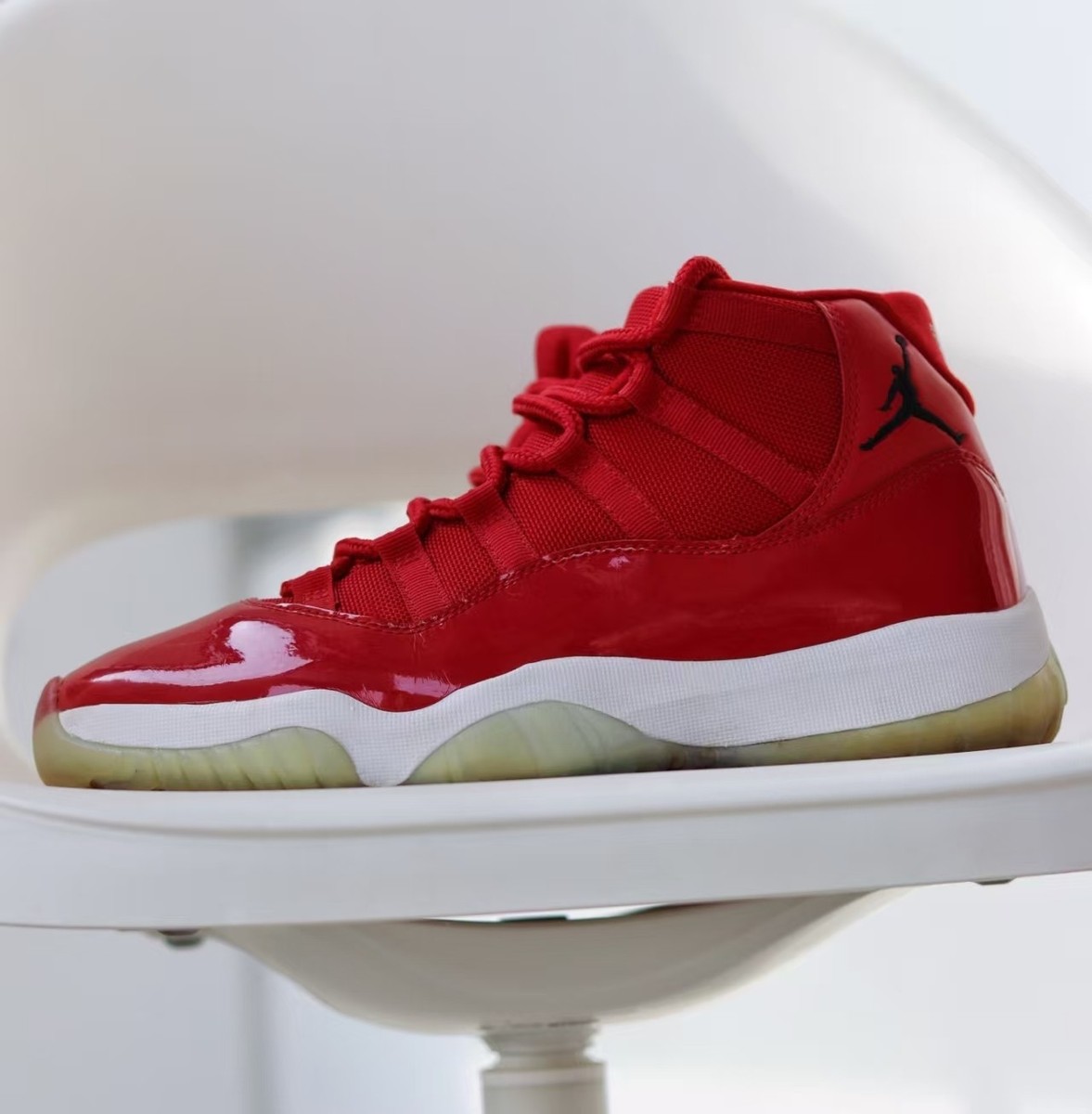 Size 9.5 - Jordan 11 Retro High Win Like  display picture 3