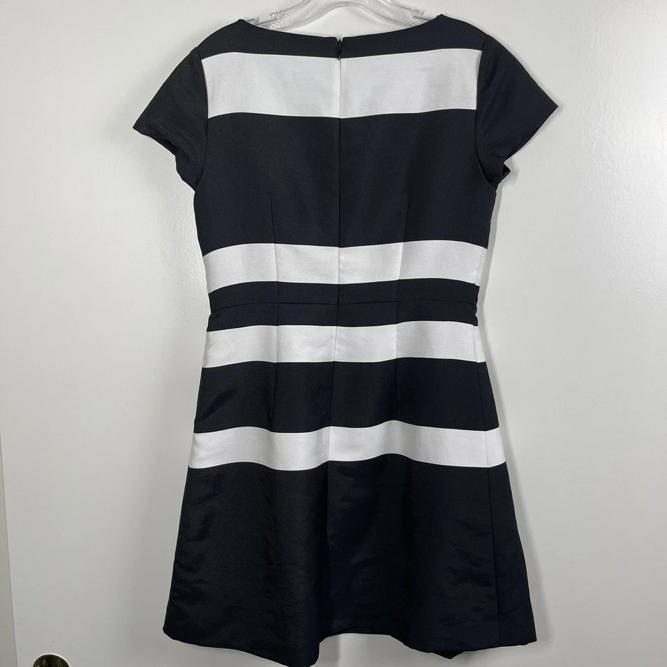 Vestido Ann Taylor Mujer 4 Pequeño Rayas Negro Blanco Calce y Gorra Acampanada Carrera NUEVO Foto 2 de 4
