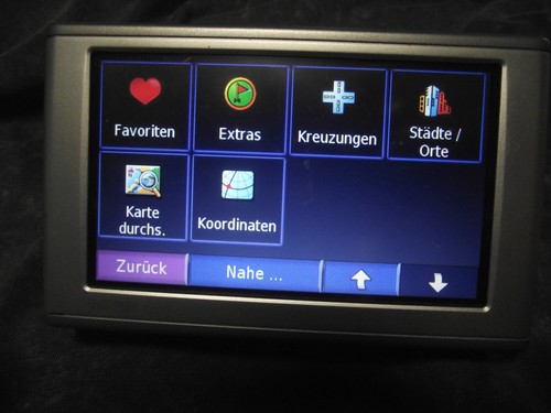 Set Garmin Nüvi 650 NA Navigation Auto GPS Saugnapf-Halterung und Ladekabel - Bild 8 von 24