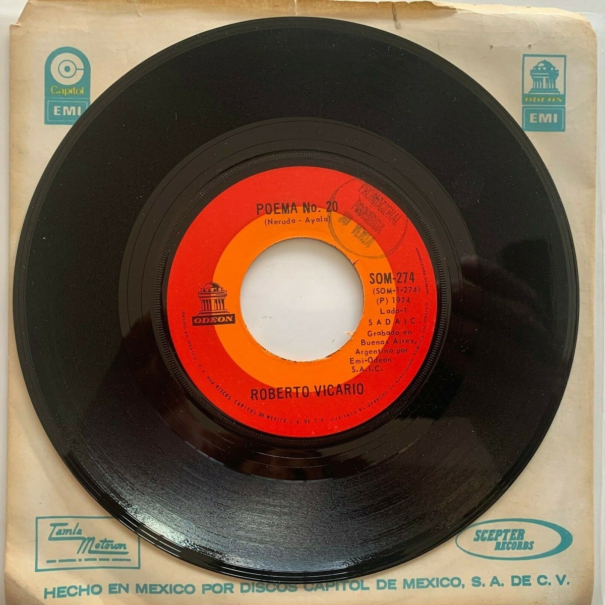 ROBERTO VICARIO -VOY A PENSARTE COMO FLOR / POEMA No 20- 1974