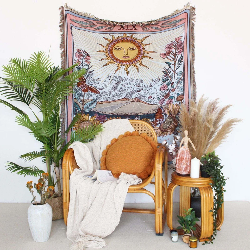 The Sun Woven Throw Blanket Picnic Blanket Sofa Covers 130 x 160 CM - Image 2 of 4