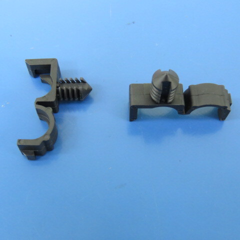 SPENCER PRODUCTS COMPANY 1903-00 Qty of 450 per Lot CLIP SNAP-IN