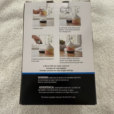 stays Cool Mist Ultrasonic Aroma Diffuser 100 mL | New in Box | LED Light