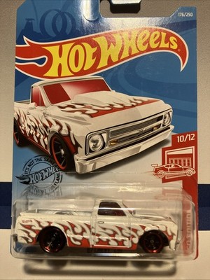 2019 Hot Wheels Red Edition 10/12  67 Chevy C10 #176 VHTF White W/ Red Flames