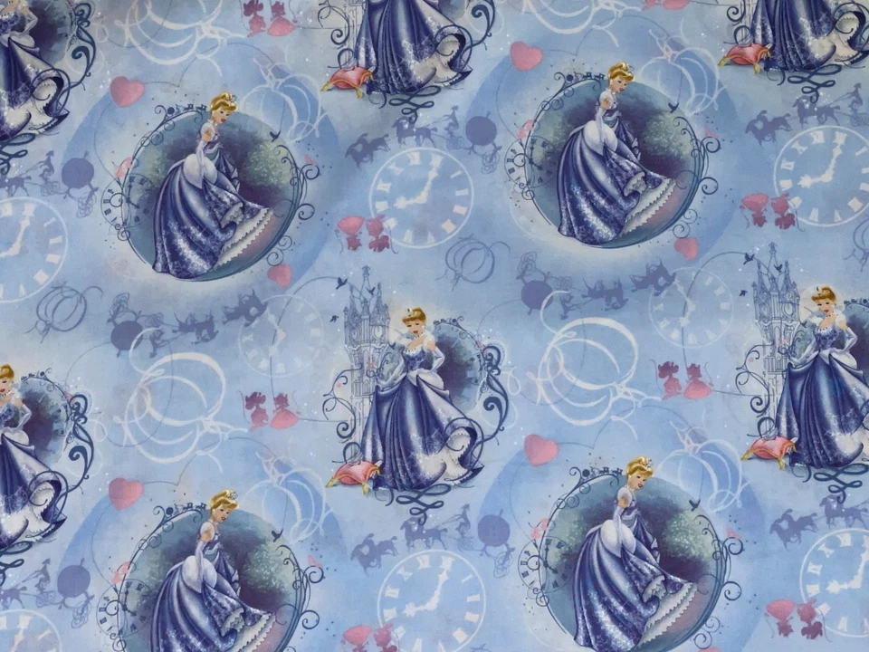 Por 1/2 yarda "Cenicienta Sueño Mágico" Disney 2011 Tela de Algodón BTHY 18" X 44" Foto 2 de 4