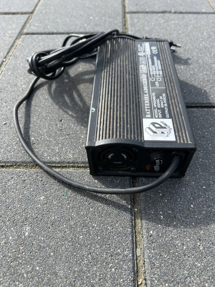 Ladegerät Rad Elektromobil Rollstuhl Roller HP8204B - Bild 3 von 3