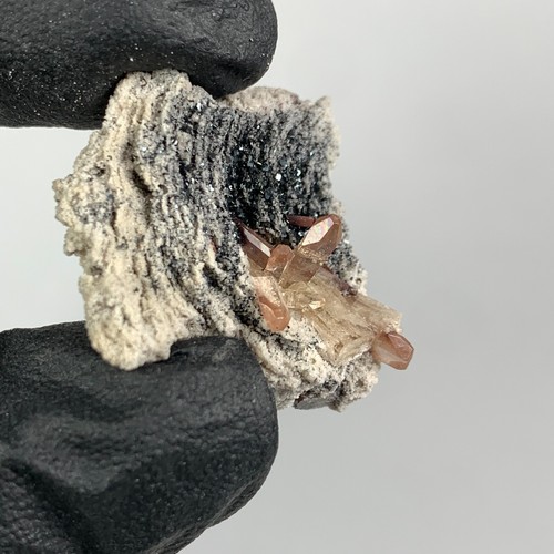 LOT RED/CHAMPAGNE TOPAZ W/RUTILE CRYSTAL CLUSTER ON MATRIX - POTOSI, MEXICO - Picture 6 of 23