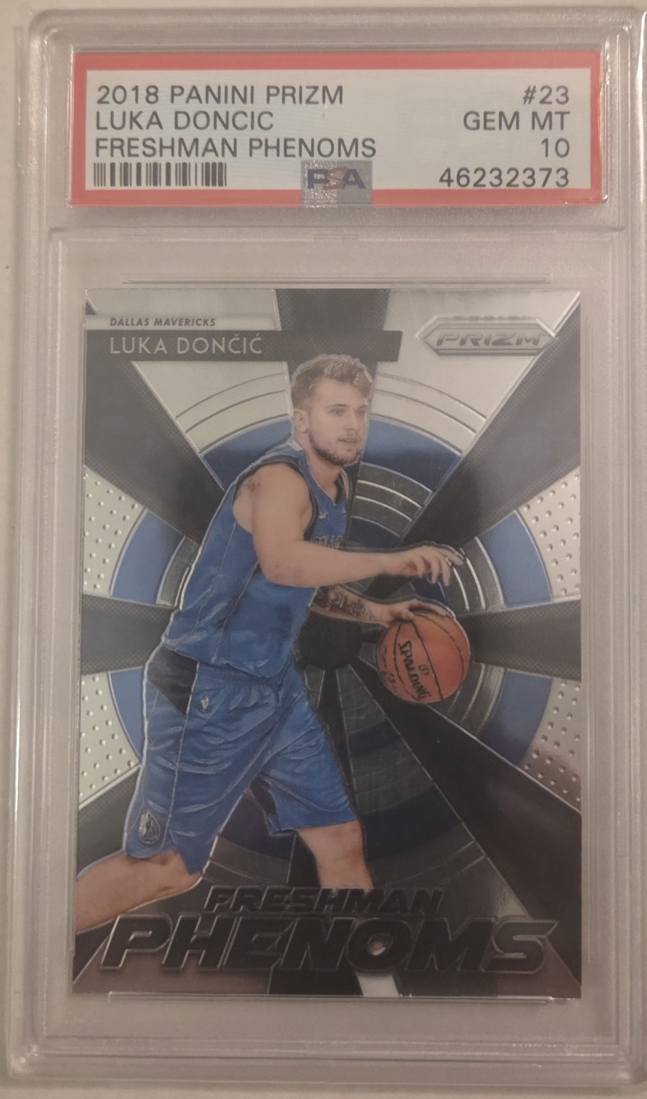 2018-19 Panini Prizm #23 Luka Doncic Freshman Phenoms ROOKIE RC PSA 10