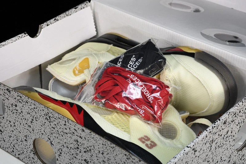 DH8565-100 Nike Air Jordan 5 Retro Off-White Sail Para hombres Talla 6.5-13 Foto 3 de 4