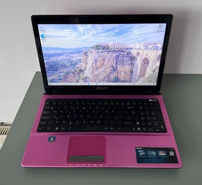 15,6'' Asus VivoBook K53E Budget Laptop - Intel Dual Core CPU / 8GB RAM 500GB W10