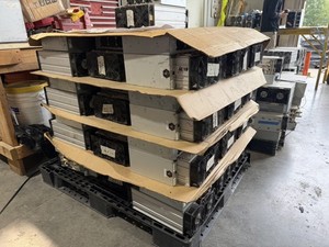 Customized Bitmain Antminer single phase T21 BTC Miner - DM for lots