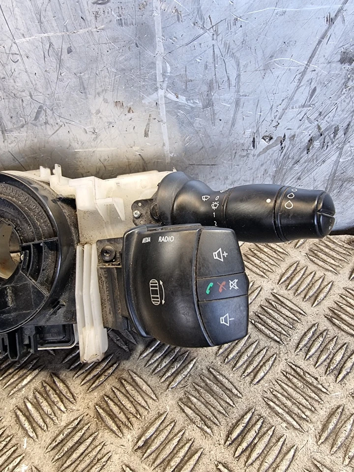 NISSAN NV400 STEERING COLUMN STALK SWITCH 681720006R 2.3 DSL PANEL VAN 2013 — 第 3/4 张图片