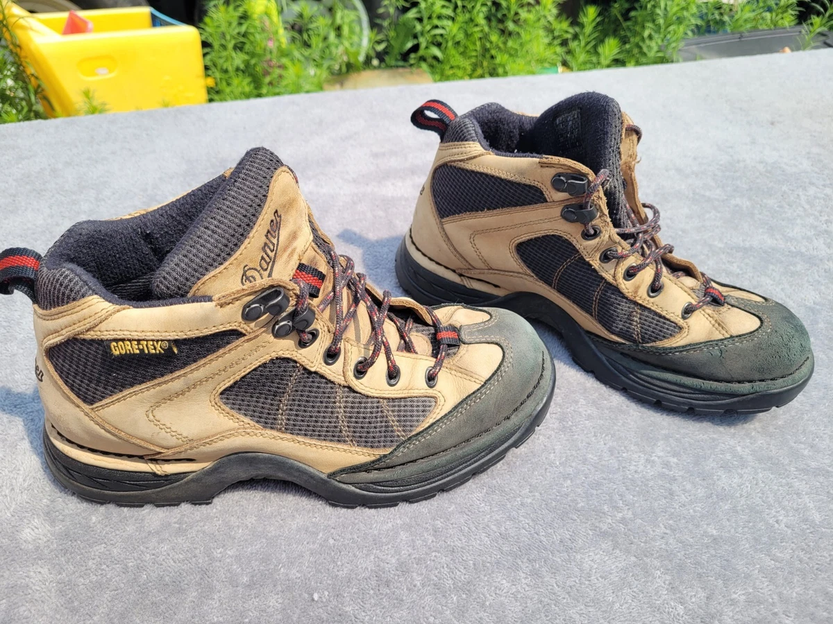 danner hiking shoes womens