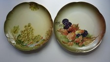 Sammlerfreuden: zwei dekorative alte Obst-Teller