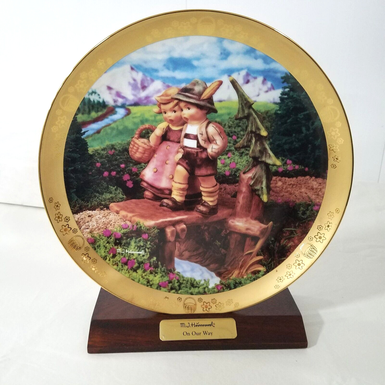 Set of 8 Danbury Mint M. J. HUMMEL CENTURY PLATE Ltd Ed Coll. Plate 10¼ OP $696.