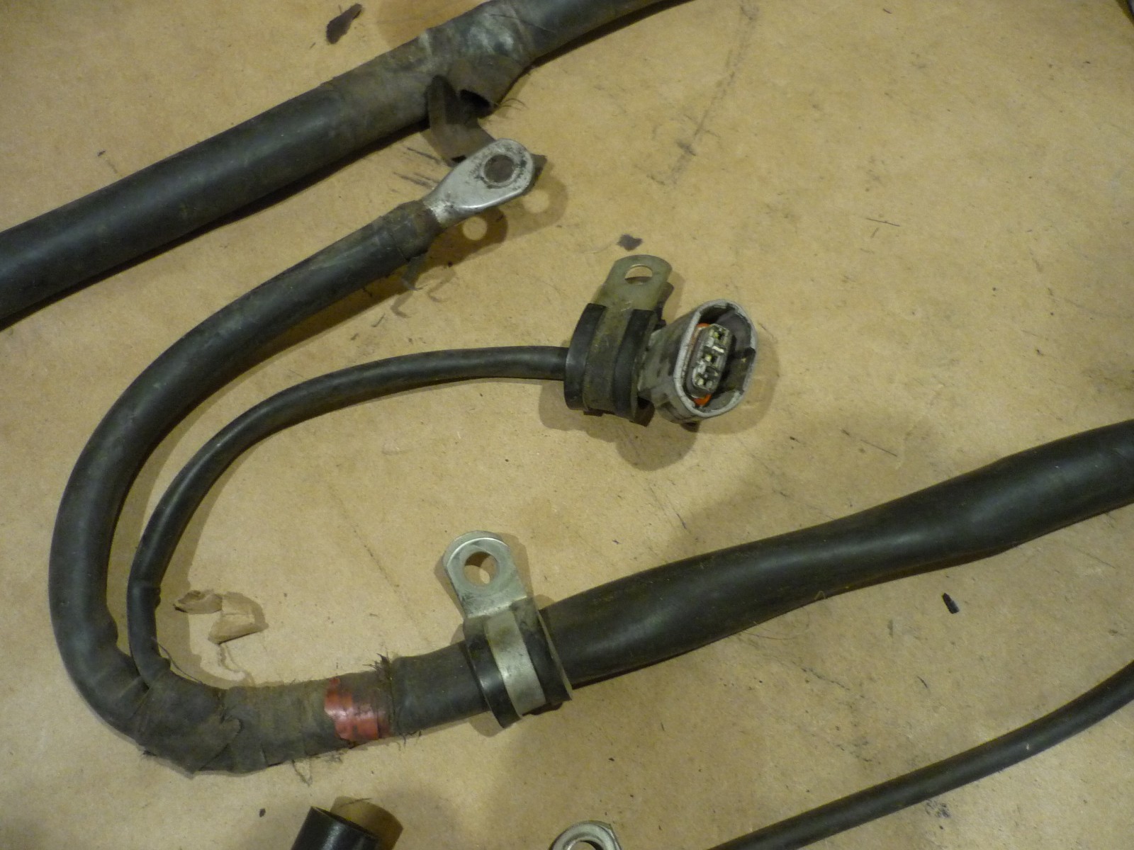 Ferrari 360 Alternator to starter cable P/N 188108