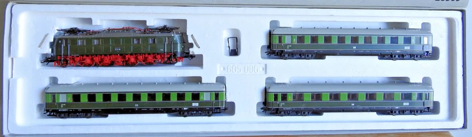 Märklin 26509 - E18 - EXPRESS "BERLIN-LEIPZIG" - H0 - DIGITAL  - NEU ! (DG-5702) - Photo 2/3