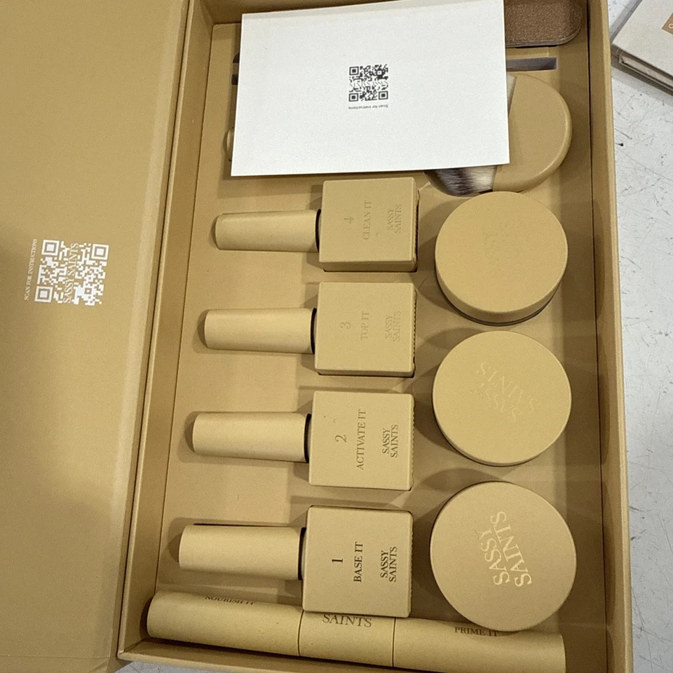 KIT DE MANICURA DE UÑAS ASSY SAINTS - Perla, Rosa, Blanco Puro Foto 3 de 4