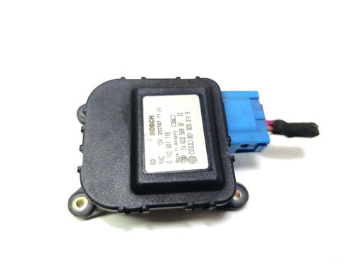 Audi A4 S4 B5 8D 1997 Stellmotor Heizung Klima 8D1820511B Diesel 81kW UST109024