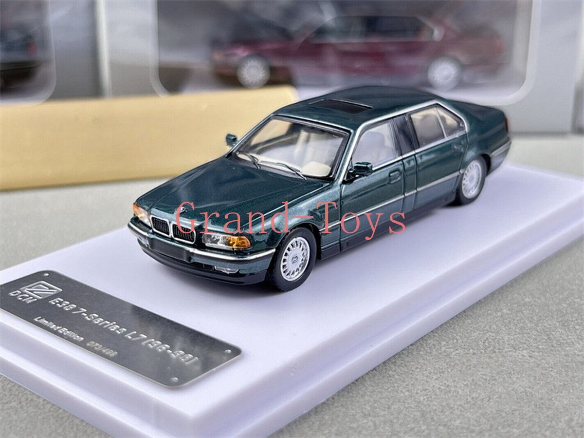 DCM 1/64 Scale 7 Series E38 Green 1996-98 Diecast Car Model Toy