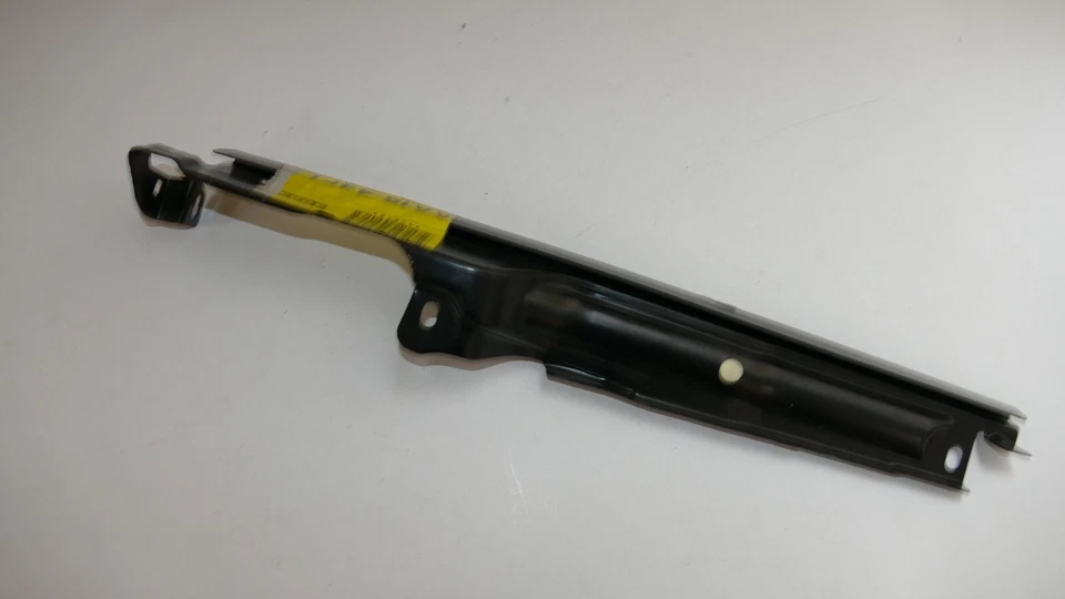 Mini Connection Angle for Rear Right Electric Window 51377111020 - Image 2 of 4