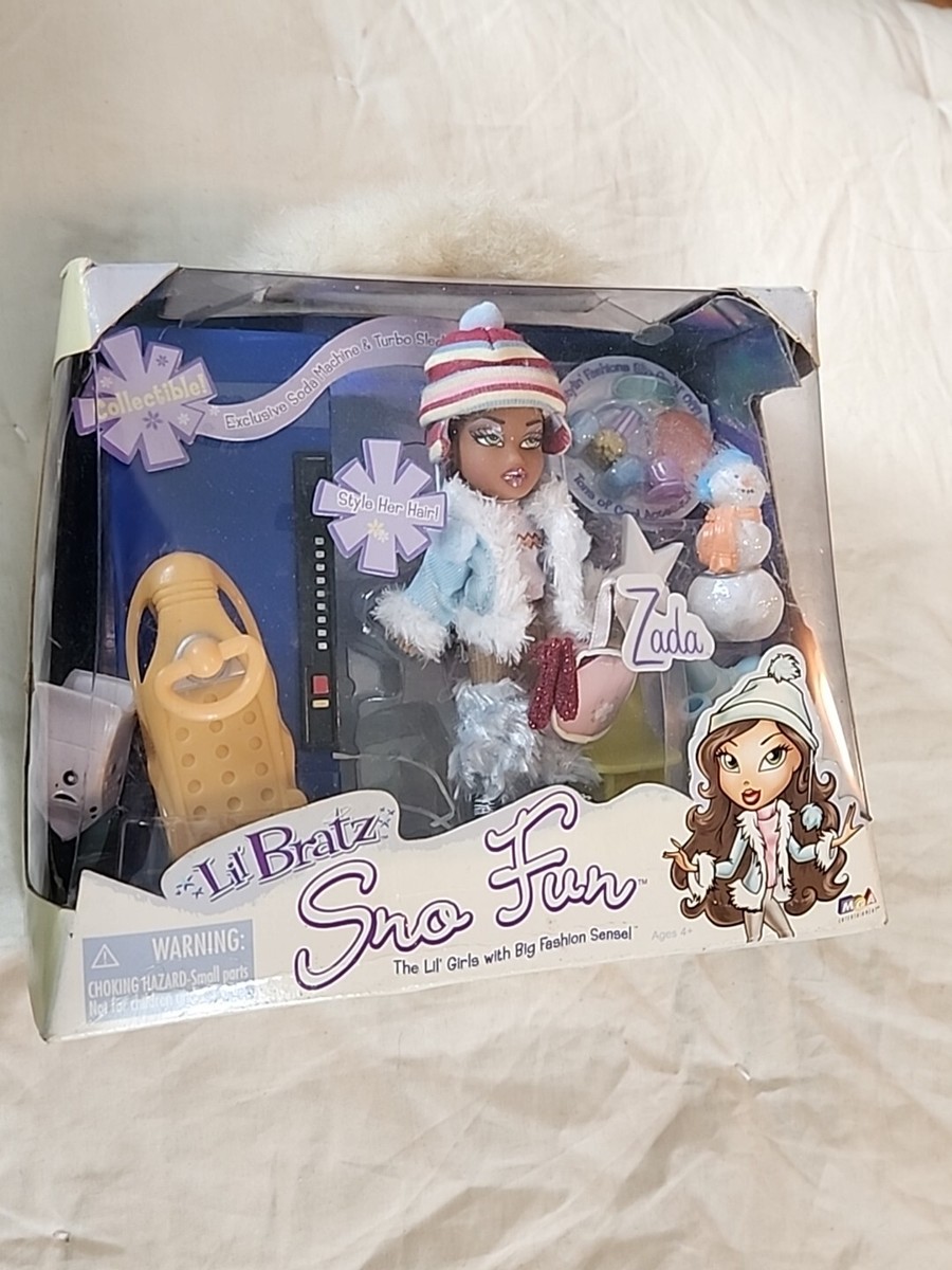 Lil Bratz Sno Snow Fun Zada Clothes, Boots, Bag, Sled Accessories