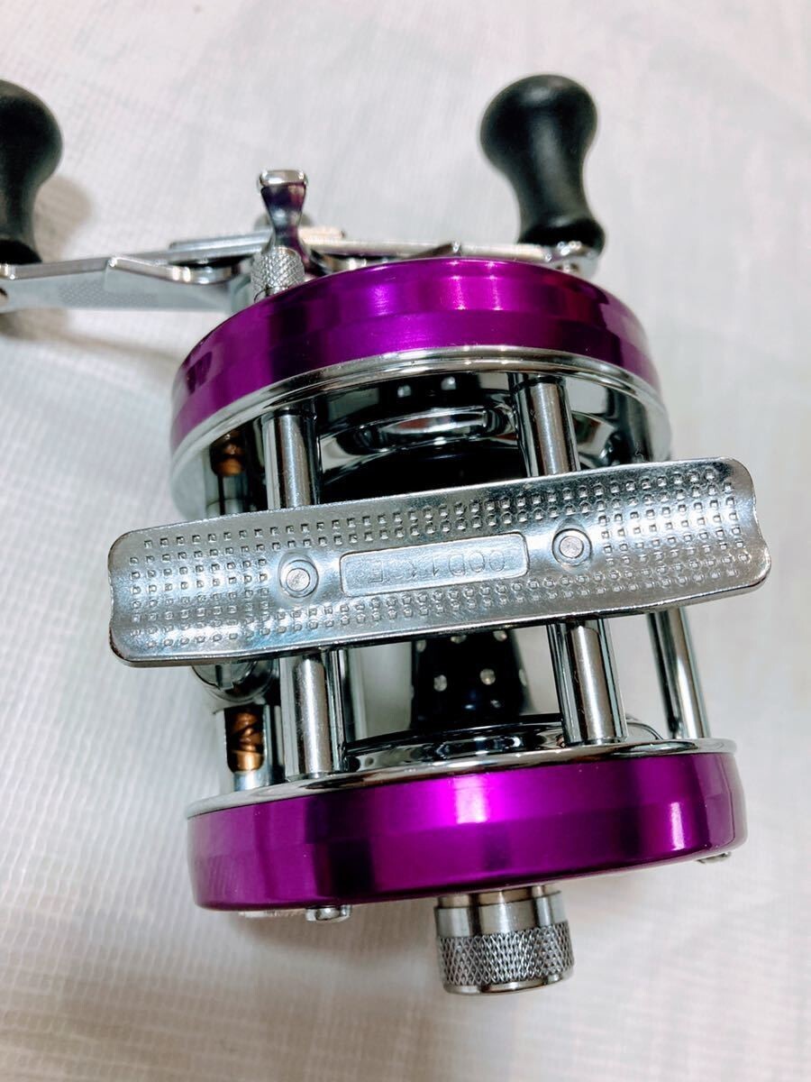 ABU 5501CS Rocket Factory Tune Purple Left-handed Abu Ambassador