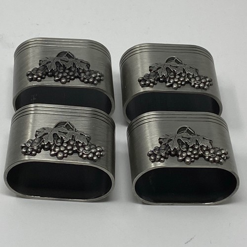 Set of Four Oval Pewter Metal Napkin Rings with Grape Vine Pattern Unbranded - Picture 4 of 6