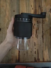 Portable Manual Coffee Grinder 40g Ceramic Burr 35 Adjustable Settings for Home