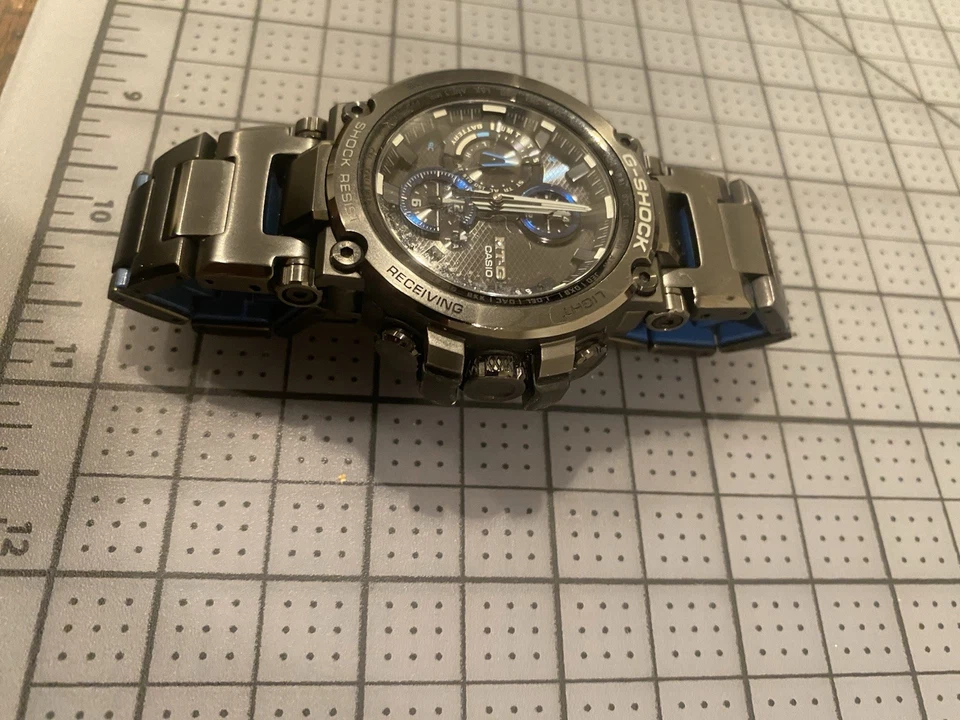 G-Shock MTG-B1000  - Image 2 of 4