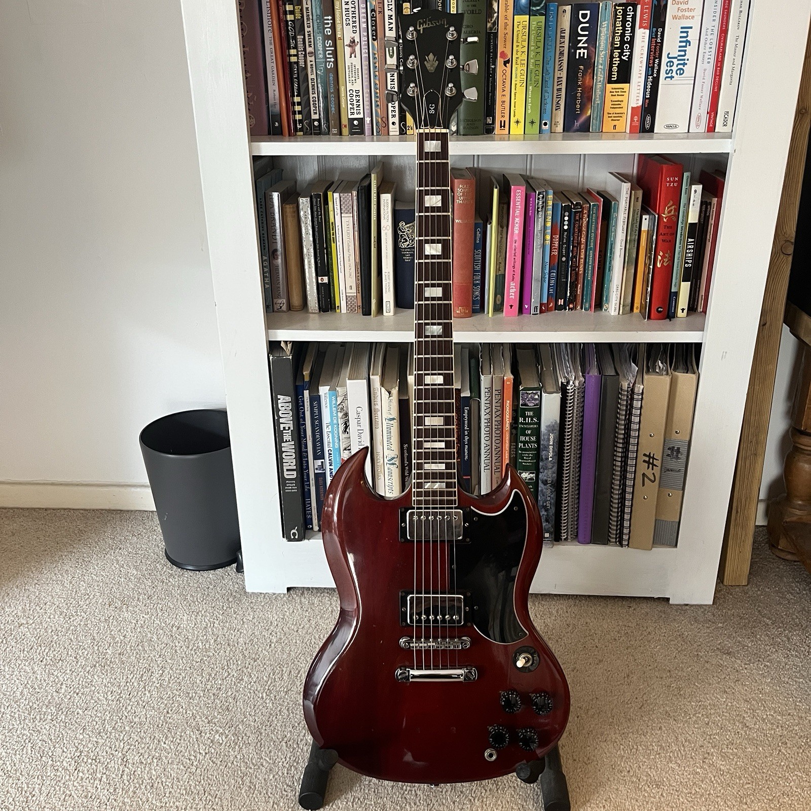 Gibson SG Standard 1975 Cherry Electric Guitar vintage