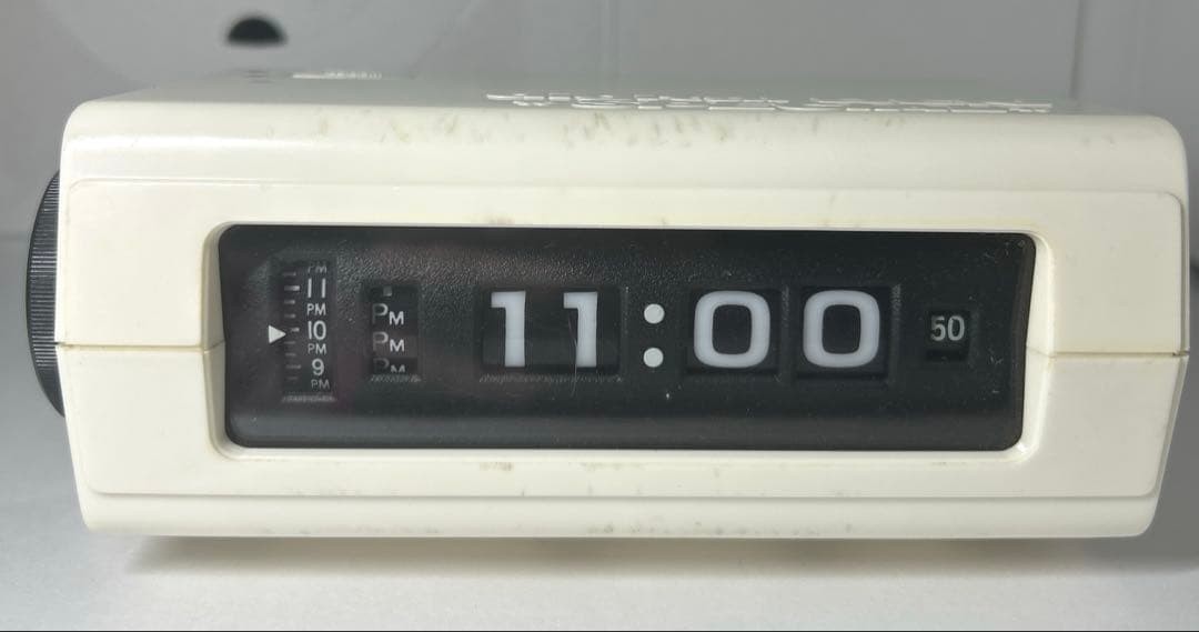 Hotta Flip Clock White Retro 60Hz Compact Desk Clock Japan