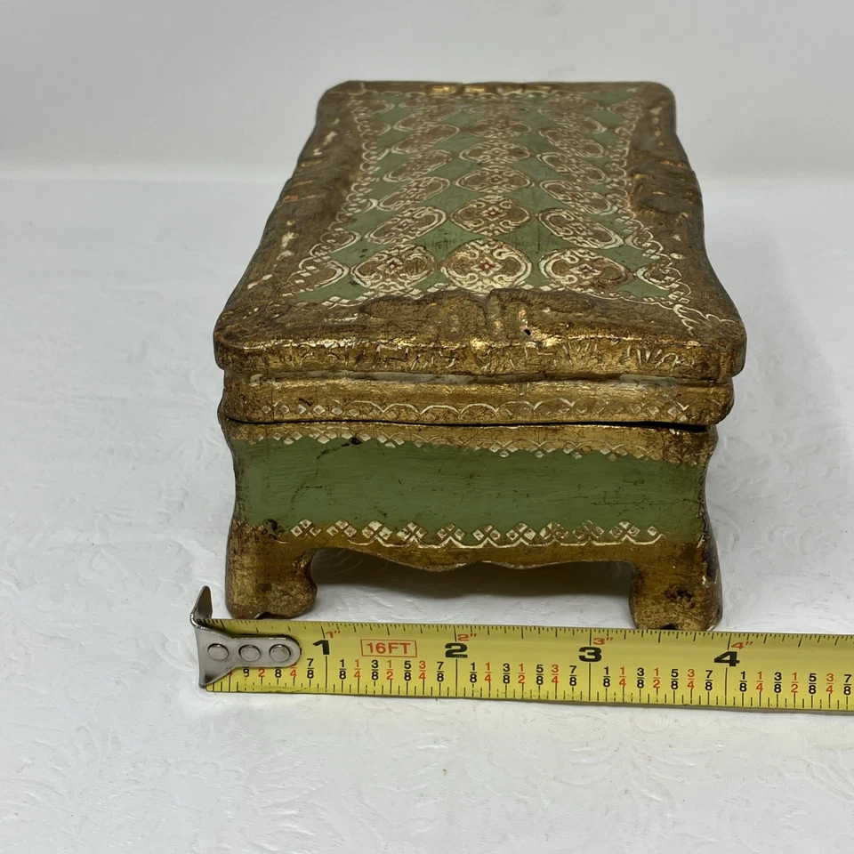 Vintage Florentine Style Footed Trinket Box Ornate Gilt Gold Tone Painted Wood - Image 4 of 4