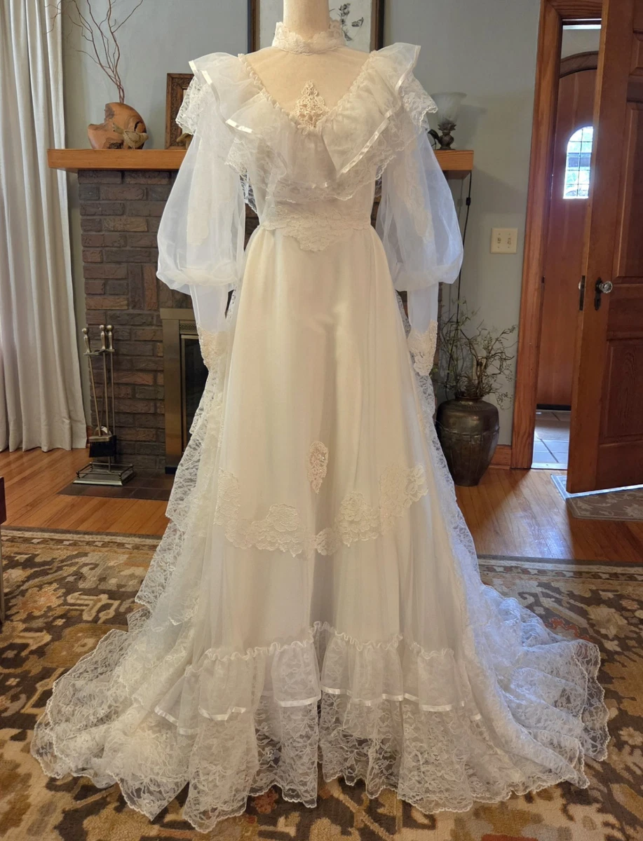 knee length dresses for ladies Saggy Pearl Lace Bridal Cape for Wholesale