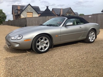 Jaguar XK8 1996
