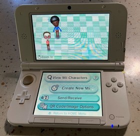 Rare Nintendo 3DS XL Mario White Limited Edition Asian English (ASI) SPR-001