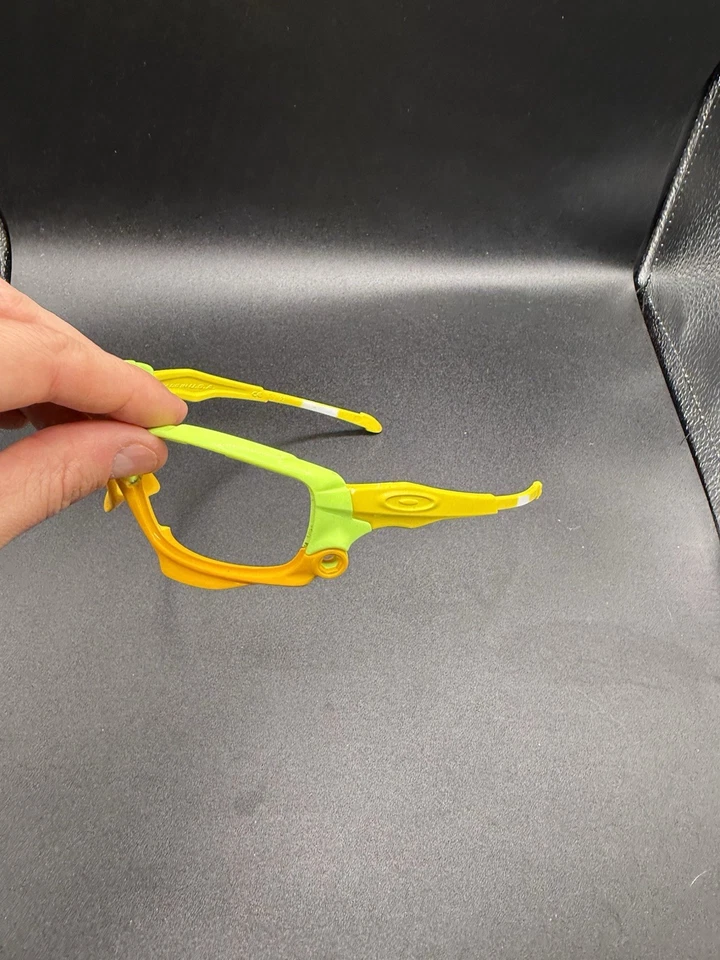 Oakley Jawbone Matte Yellow/Atomic Orange Frame - Immagine 2 di 4