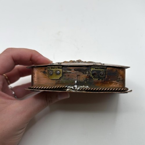 Vintage Imperial Copper Hammered Trinket Box Decor Art Collectible Floral Leaf - Picture 4 of 13