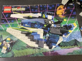 LEGO 1789 Space Unitron: Star Hawk II Complete    1995 - USED