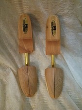 Premium Aromatic Cedar Shoe Trees - Pair   Men  s Size Small - Cedar Elements