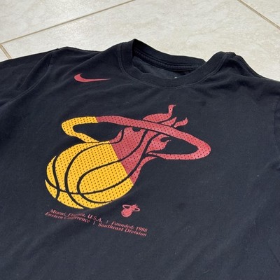 Miami Heat Shirt Mens Medium Black NBA Basketball Short Sleeve Dri Fit Nike Tee