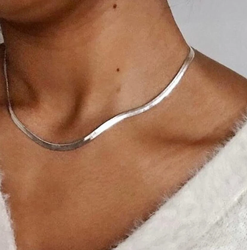 White gold hotsell herringbone chain