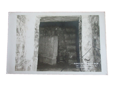 Posted Postcard OAXACA Mexico Ruinas de Monte Alban INT TUMBA (Tomb) RPPC B&W