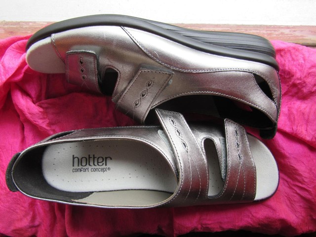 HOTTER SHOES FLORENCE COMFORT SILVER LEATHER SANDALS W VELCRO SIZE 8.5M/40 | eBay