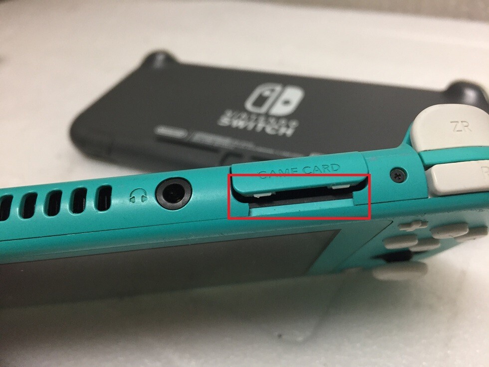 2 NINTENDO SWITCH HDH-001 HANDHELD GAMING CONSOLE W 1 /64GB 2 NINTENDO SWITCH HDH-001 HANDHELD GAMING CONSOLE W 1 /64GB
