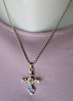 Chaine pendentif croix couleur or émail bleu perles cristaux bijou vintage 2301 - Photo 1/4