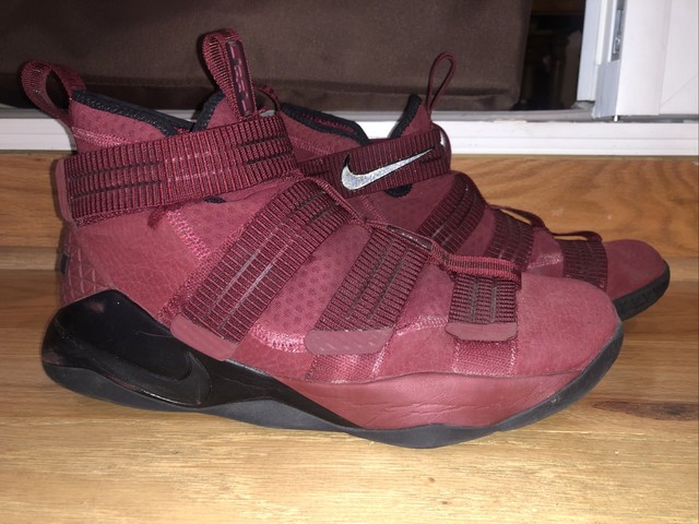 nike lebron soldier 11 burgundy