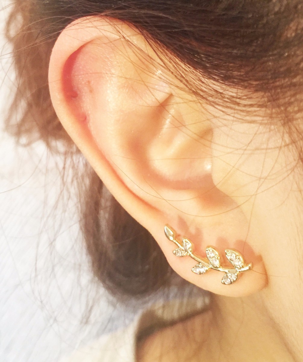 Small Leaf Helix Ear Cartilage Body Piercing Jewellery Tragus Bars Earring