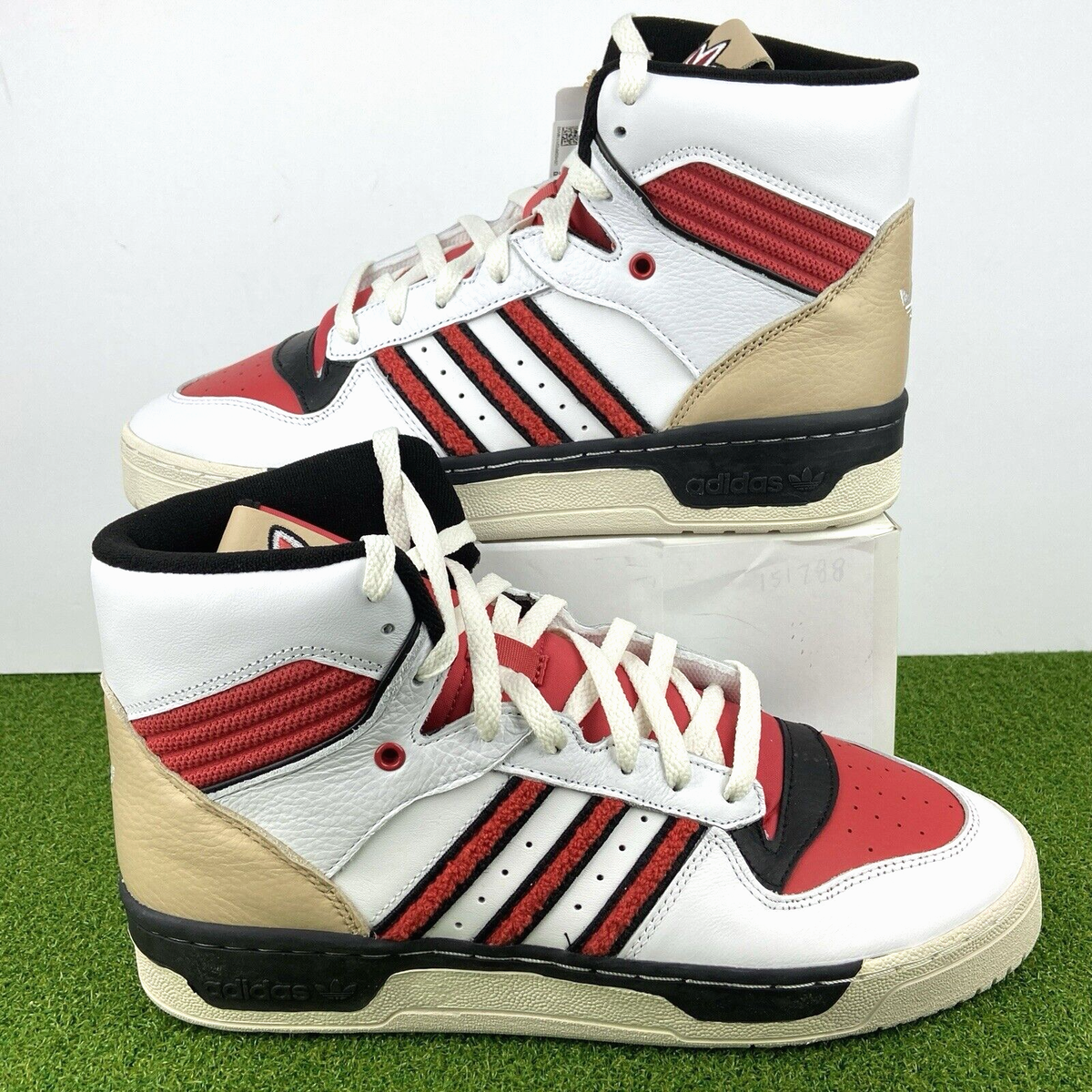 adidas RIVALRY HI 265mm ホワイト/レッド　箱付き Adidas Rivalry Hi Crystal White/Better Scarlet Women's