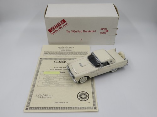 1956 Ford Thunderbird 1:24 Die-Cast Car - Danbury Mint White mit Box & Papieren